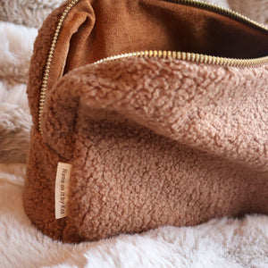 Teddy Etui - By Kos Bruin